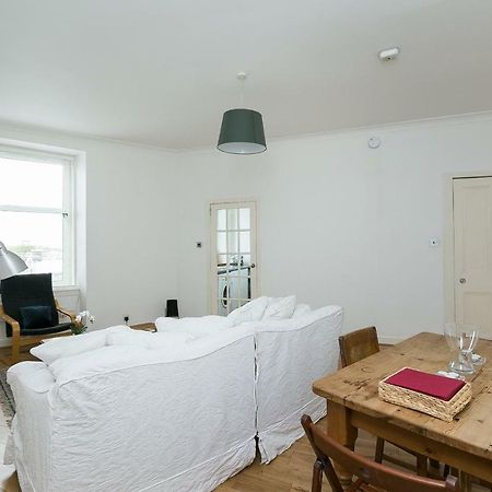 St Margaret'S Loch Apartment Edinburgh Eksteriør bilde